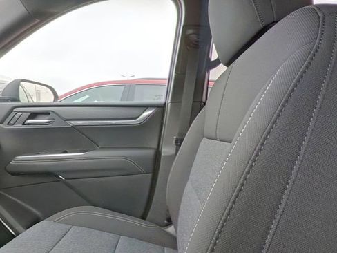 New 2026 GMC Acadia Elevation image 27