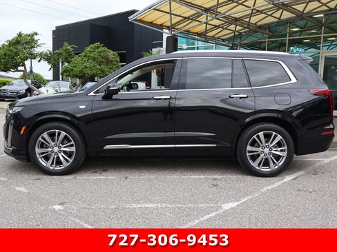 Used 2023 Cadillac XT6 Premium Luxury FWD image 6