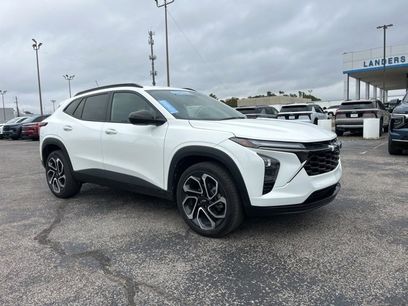 Certified 2025 Chevrolet Trax RS w/ Driver Confidence Package