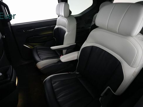 Used 2024 Kia EV9 GT-Line image 10