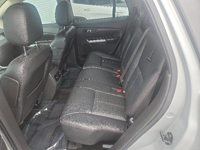Used 2014 Ford Edge SEL w/ Equipment Group 205A FWD image 6