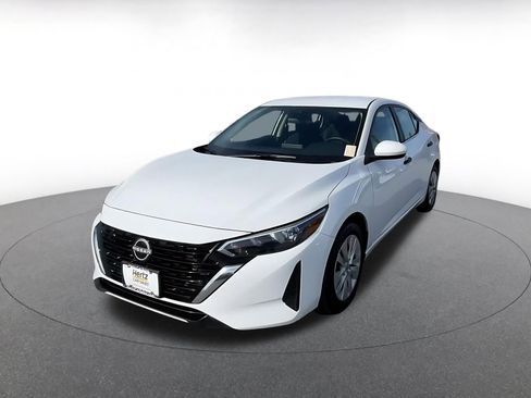 Used 2025 Nissan Sentra S image 7