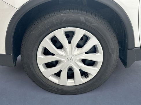 Used 2016 Nissan Rogue S w/ Appearance Package image 20