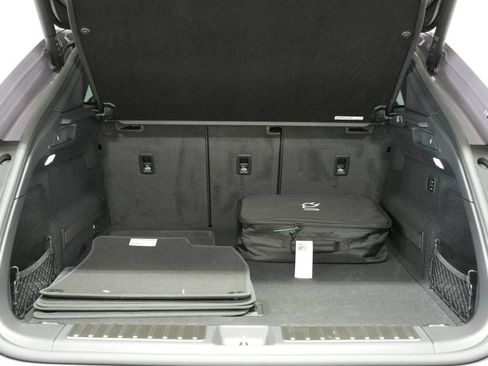 New 2025 Porsche Macan Electric image 27