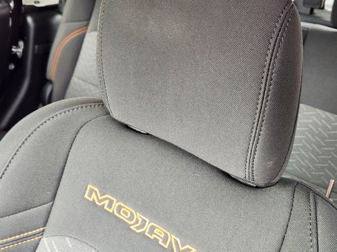 Used 2023 Jeep Gladiator Mojave image 15