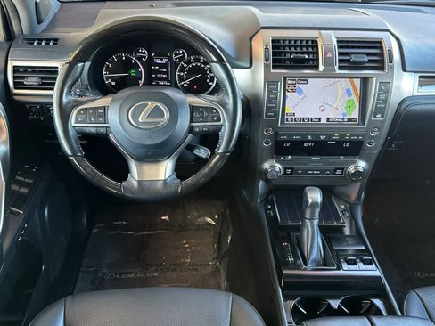 Used 2021 Lexus GX 460 Premium w/ Premium Package AWD/4WD image 15