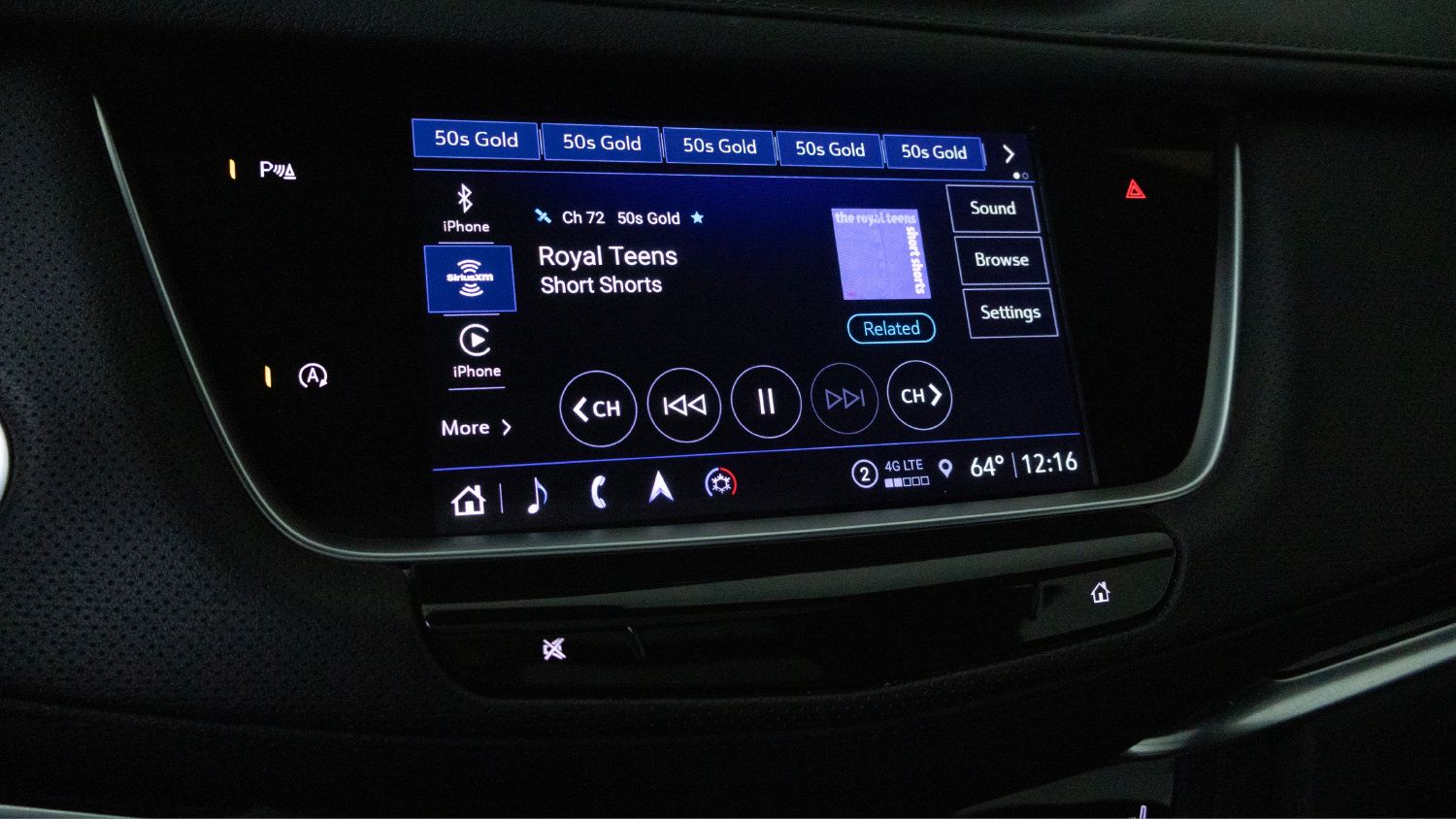 Used 2025 Cadillac XT5 Premium Luxury w/ LPO, Floor Liner Package AWD/4WD image 16