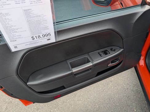 Used 2013 Dodge Challenger R/T image 30