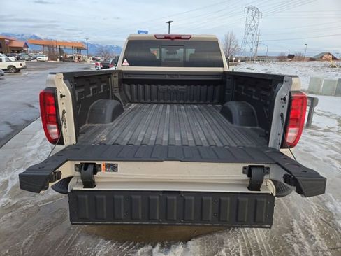 New 2026 GMC Sierra 2500 SLE image 8