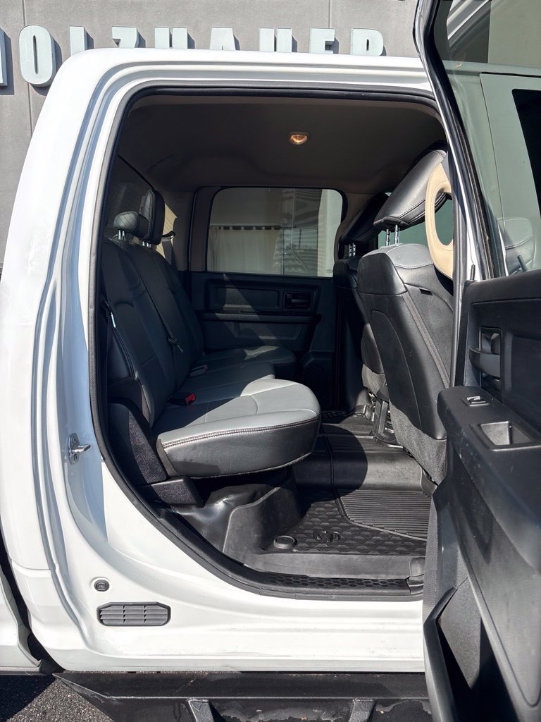 Used 2020 RAM 2500 Tradesman w/ Chrome Appearance Group AWD/4WD image 25