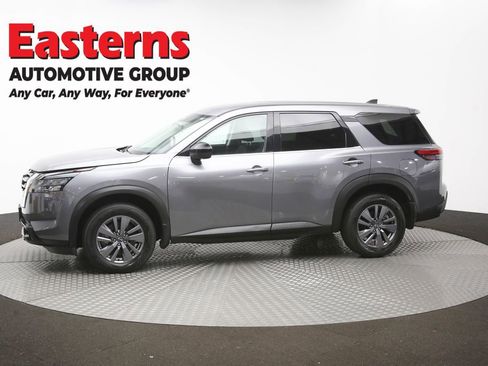 Used 2023 Nissan Pathfinder S AWD/4WD image 83