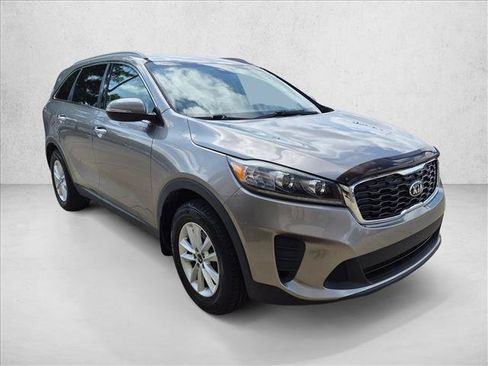 Used 2019 Kia Sorento FWD w/ LX Convenience Package image 3