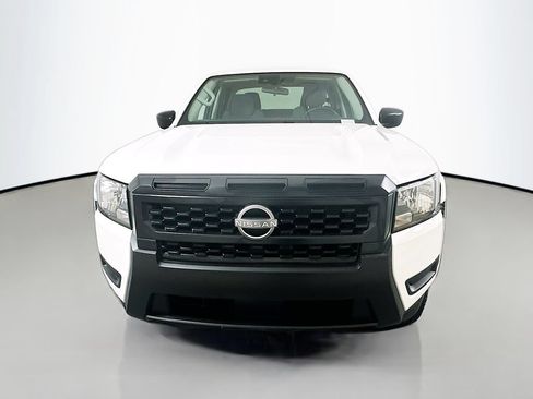 Used 2025 Nissan Frontier S RWD image 2