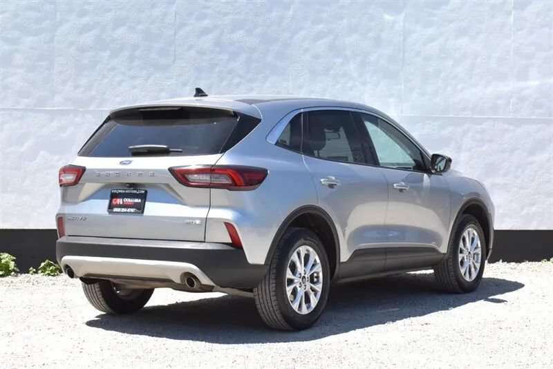Used 2023 Ford Escape Active AWD/4WD image 5