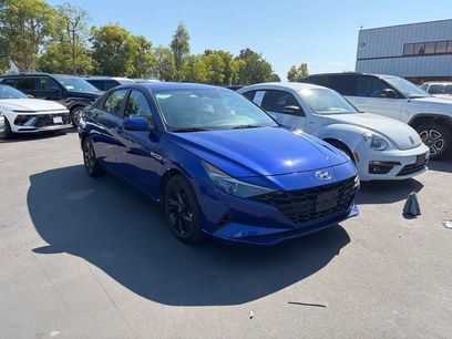 Used 2023 Hyundai Elantra Blue