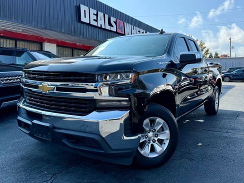 Used 2020 Chevrolet Silverado 1500 LT w/ Trailering Package image 1