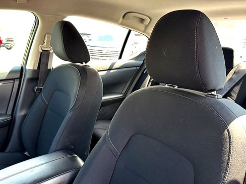 Used 2024 Nissan Sentra S FWD image 14