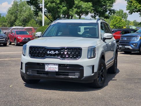 Used 2024 Kia Telluride SX Prestige X-Pro AWD/4WD image 2