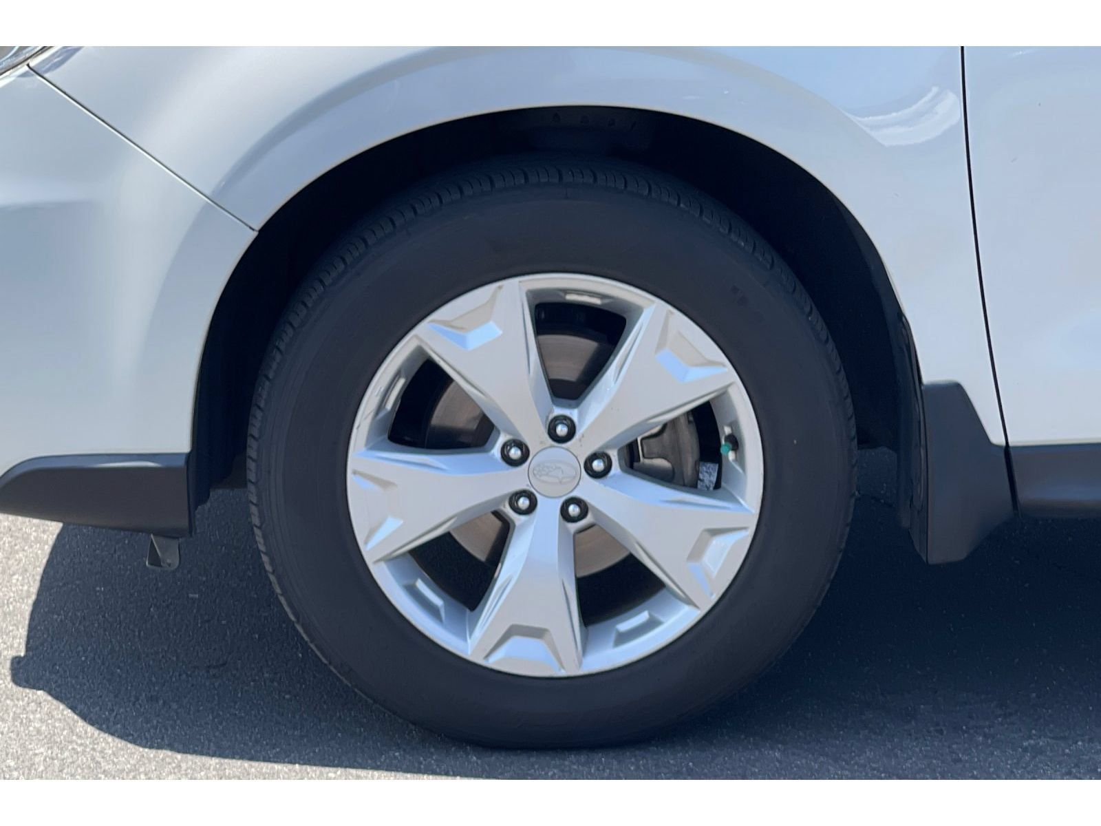 Used 2015 Subaru Forester 2.5i Limited AWD/4WD image 10