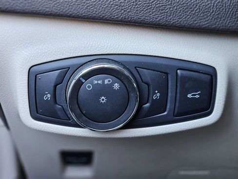 Used 2019 Lincoln MKC Select w/ Select Plus Package image 20