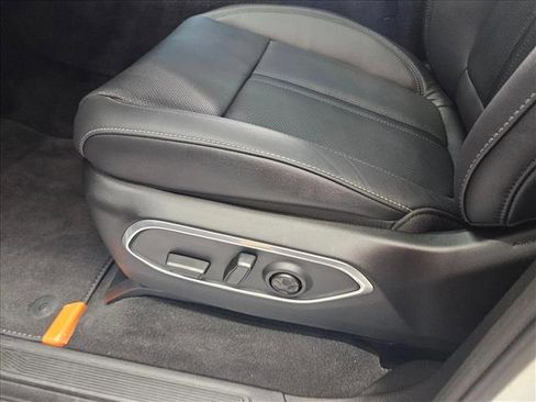 New 2026 Jeep Grand Wagoneer L Limited image 4