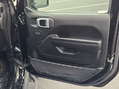 Used 2021 Jeep Wrangler Unlimited Sport image 7