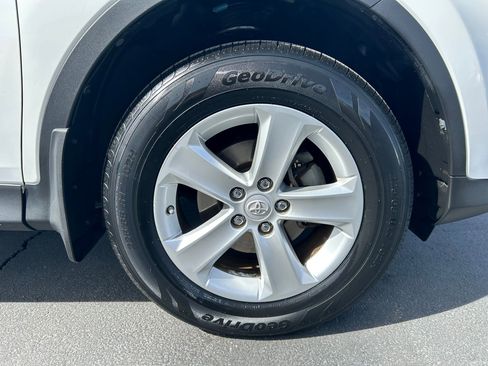 Used 2014 Toyota RAV4 XLE image 29