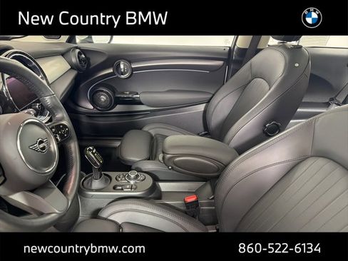 Used 2024 MINI Cooper SE w/ Signature Upholstery Package image 10