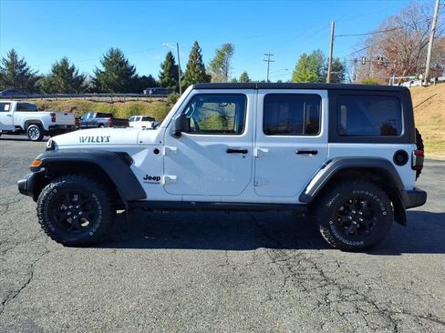 Used 2020 Jeep Wrangler Unlimited Sport image 6