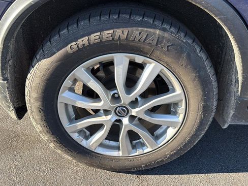 Used 2020 Nissan Rogue SV image 8