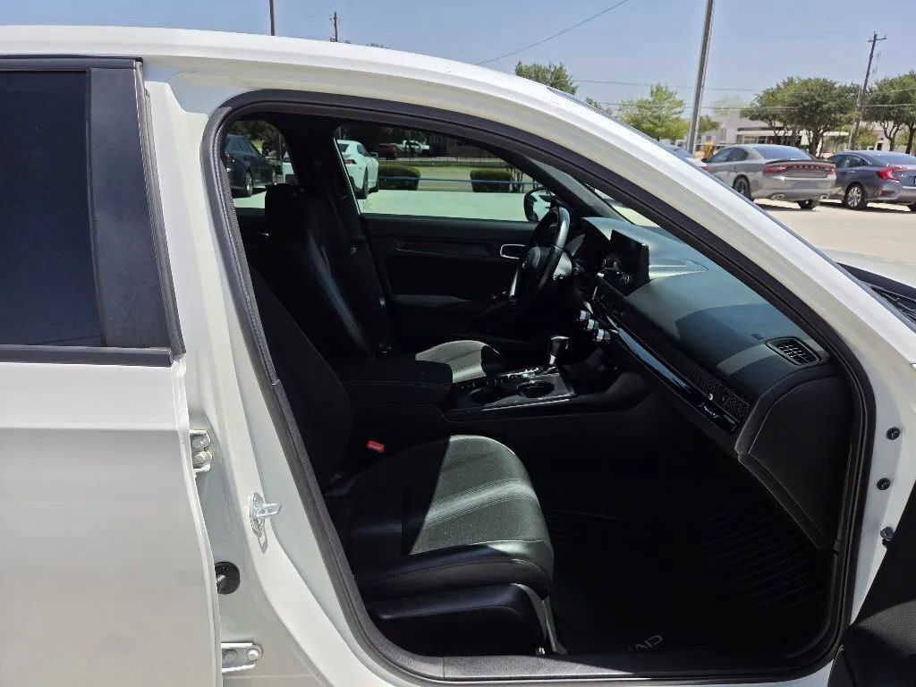 Used 2023 Honda Civic Sport image 24