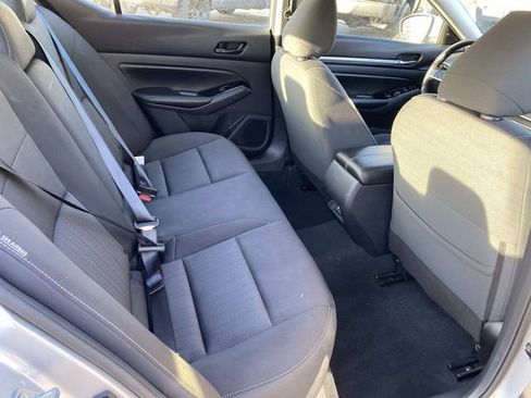 Used 2023 Nissan Altima 2.5 SV FWD image 21