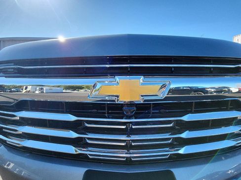 New 2026 Chevrolet Suburban Premier w/ Sun And Tow Package image 14