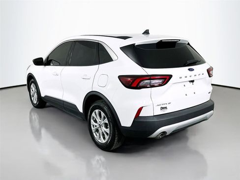 Used 2023 Ford Escape Active image 5
