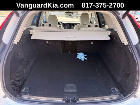 Used 2021 Volvo XC60 T5 Inscription w/ Advanced Package AWD/4WD image 28