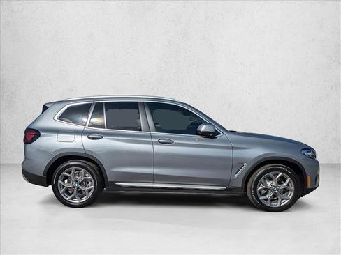 Used 2024 BMW X3 xDrive30i w/ Convenience Package image 4