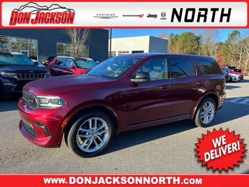 Used 2023 Dodge Durango GT image 1