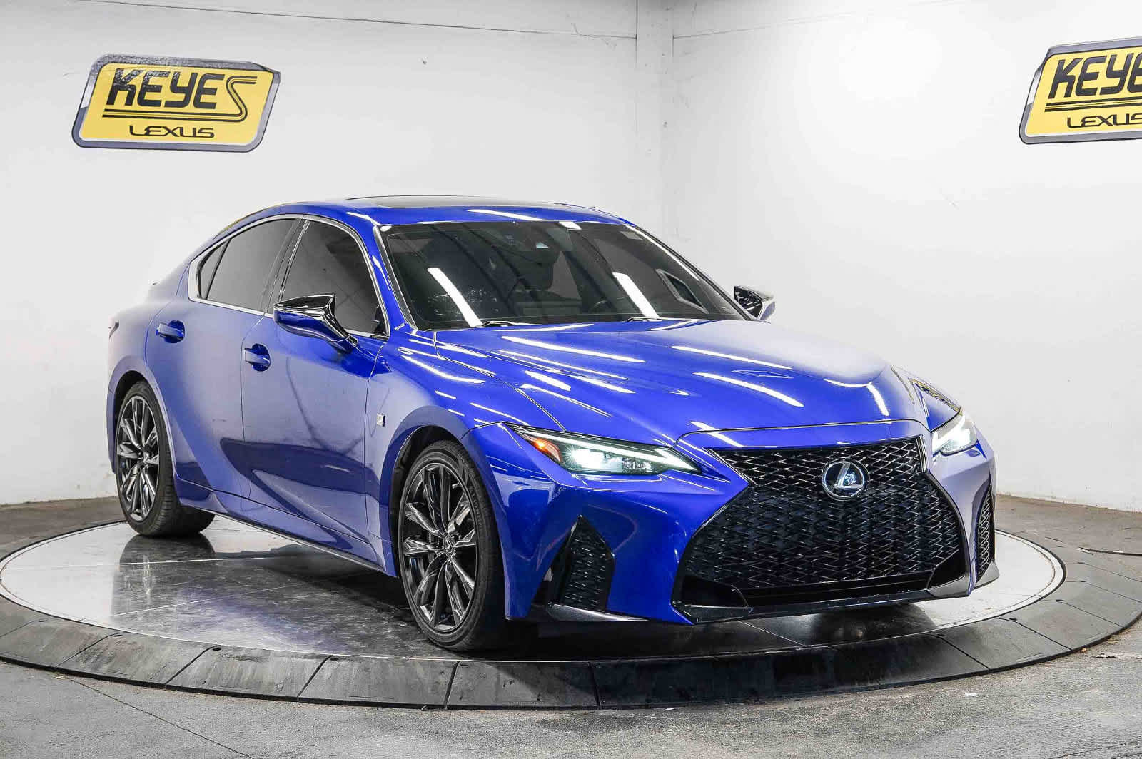 Used 2021 Lexus IS 350 F Sport w/ Navigation Package RWD image 5