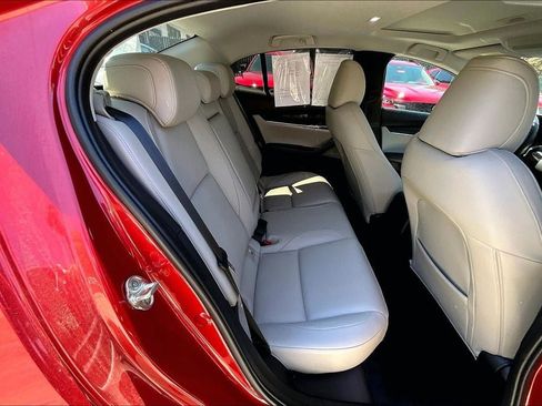 Used 2025 MAZDA MAZDA3 s FWD image 20