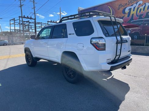 Used 2018 Toyota 4Runner TRD Pro AWD/4WD image 3