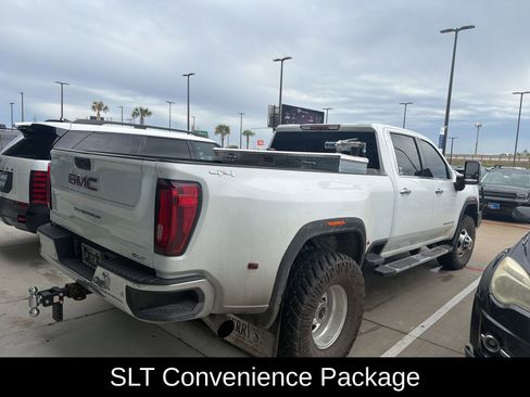 Used 2022 GMC Sierra 3500 SLT w/ SLT Premium Package image 4