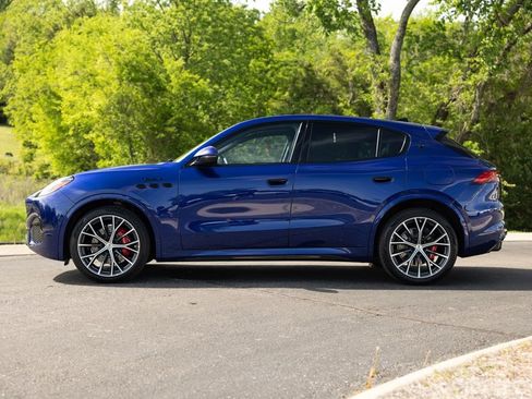 New 2026 Maserati Grecale Modena image 2