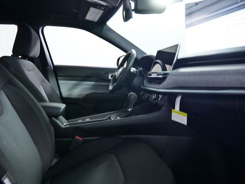 Used 2024 Jeep Compass Sport image 19