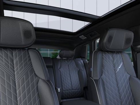 New 2026 Cadillac Lyriq V w/ Exterior Carbon Fiber Package AWD/4WD image 24