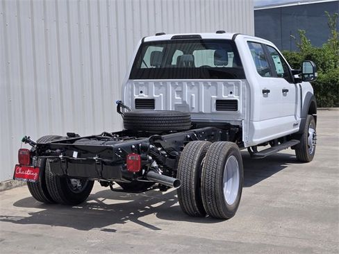 New 2026 Ford F550 2WD Crew Cab image 7