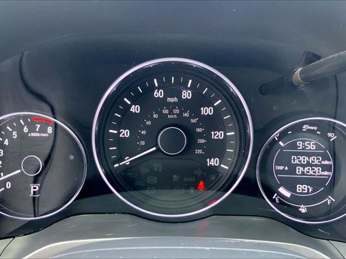 Used 2022 Honda HR-V Sport image 25