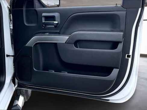 Used 2018 Chevrolet Silverado 1500 LT w/ LT Convenience Package image 25