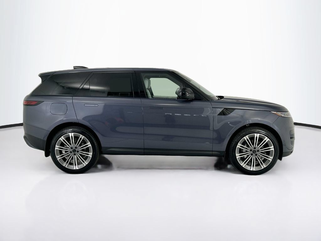 New 2026 Land Rover Range Rover Sport SE AWD/4WD image 4
