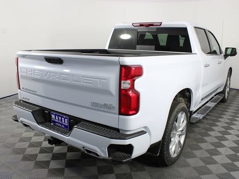 New 2026 Chevrolet Silverado 1500 High Country w/ High Country Premium Package AWD/4WD image 29