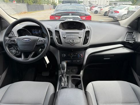 Used 2018 Ford Escape S FWD image 3